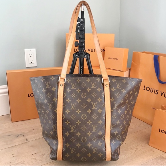 Louis Vuitton Handbags - ♥️Extra Large♥️ Authentic Sac Shopping Tote LV✅